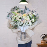 Champagne - Designer's Choice Fresh Bouquet