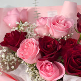 Romantic 12 Fresh Roses Bouquet